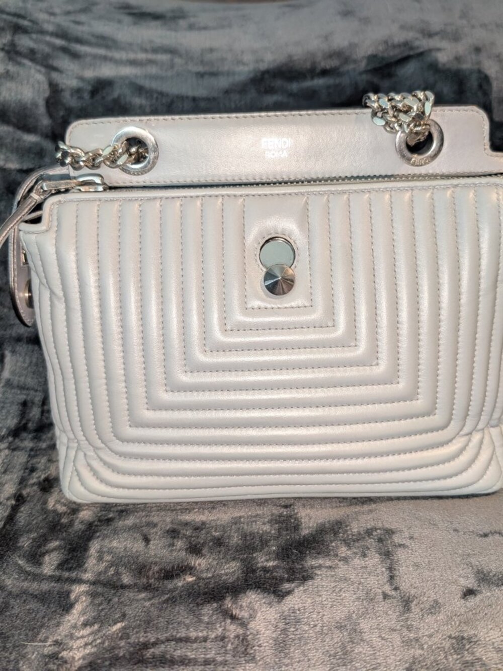 FENDI Dotcom Click Chain Shoulder Bag (Authentication Included) - Picture 5 of 16